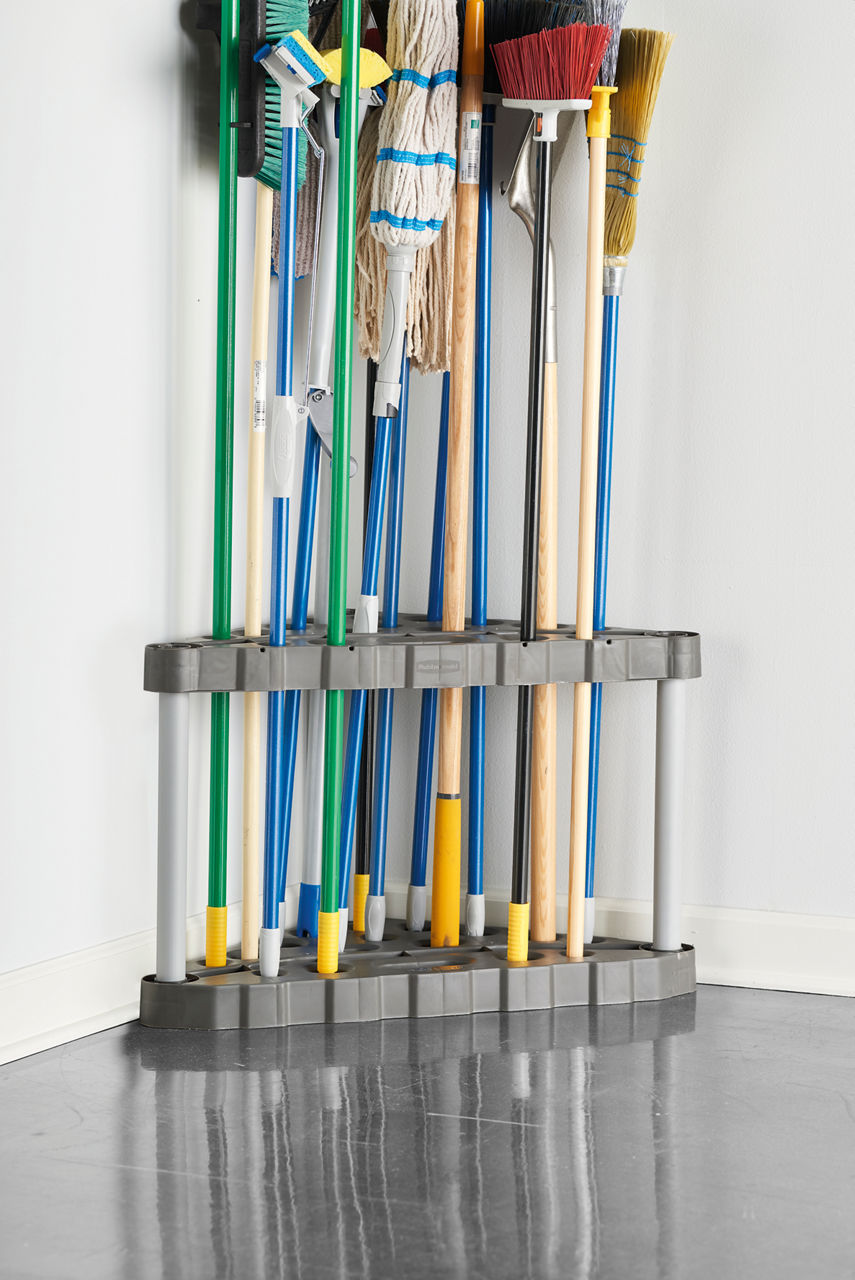 FastTrack® Garage Corner Tool Tower Rack - US 4038