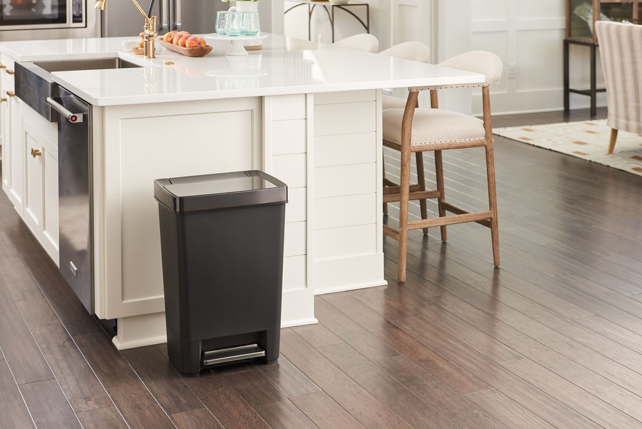 Premier® Series IV Step-On Trash Can - US 8177