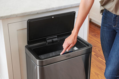Elite™ Sensor Trash Can - US 1383
